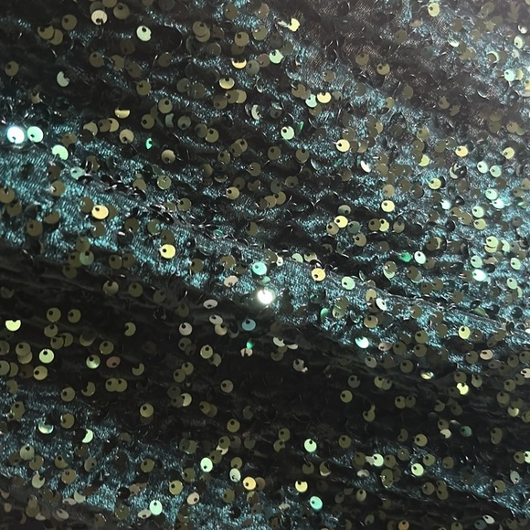 Green Sequence Formal Dress - Picture 3 of 10